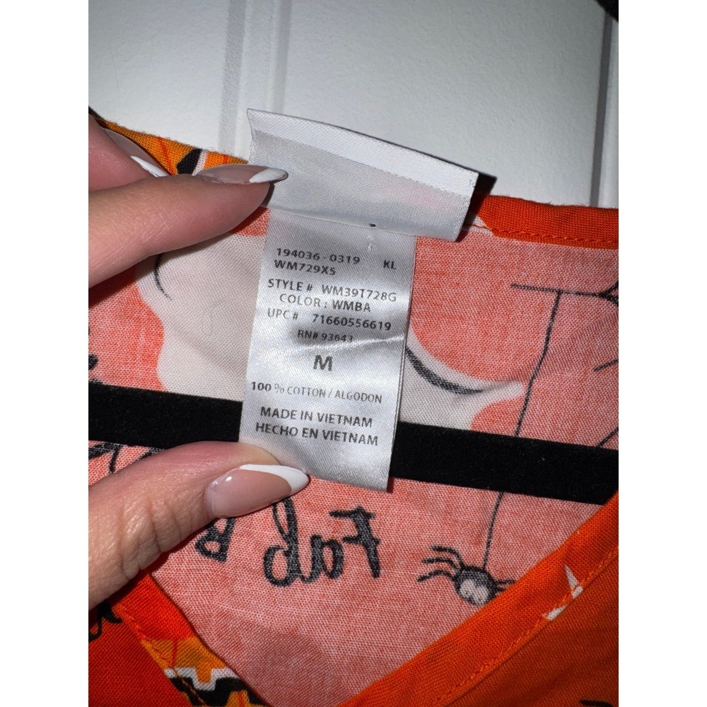 ScrubStar Halloween Scrub Top Women's V-Neck Orange Cats Ghosts Pumpkins Nurse - Picture 5 of 6